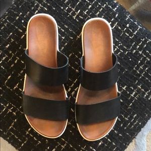 MIA Saige Platform Sandals